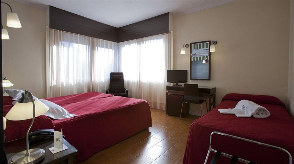 Hrc Hotel Madrid Ngoại thất bức ảnh