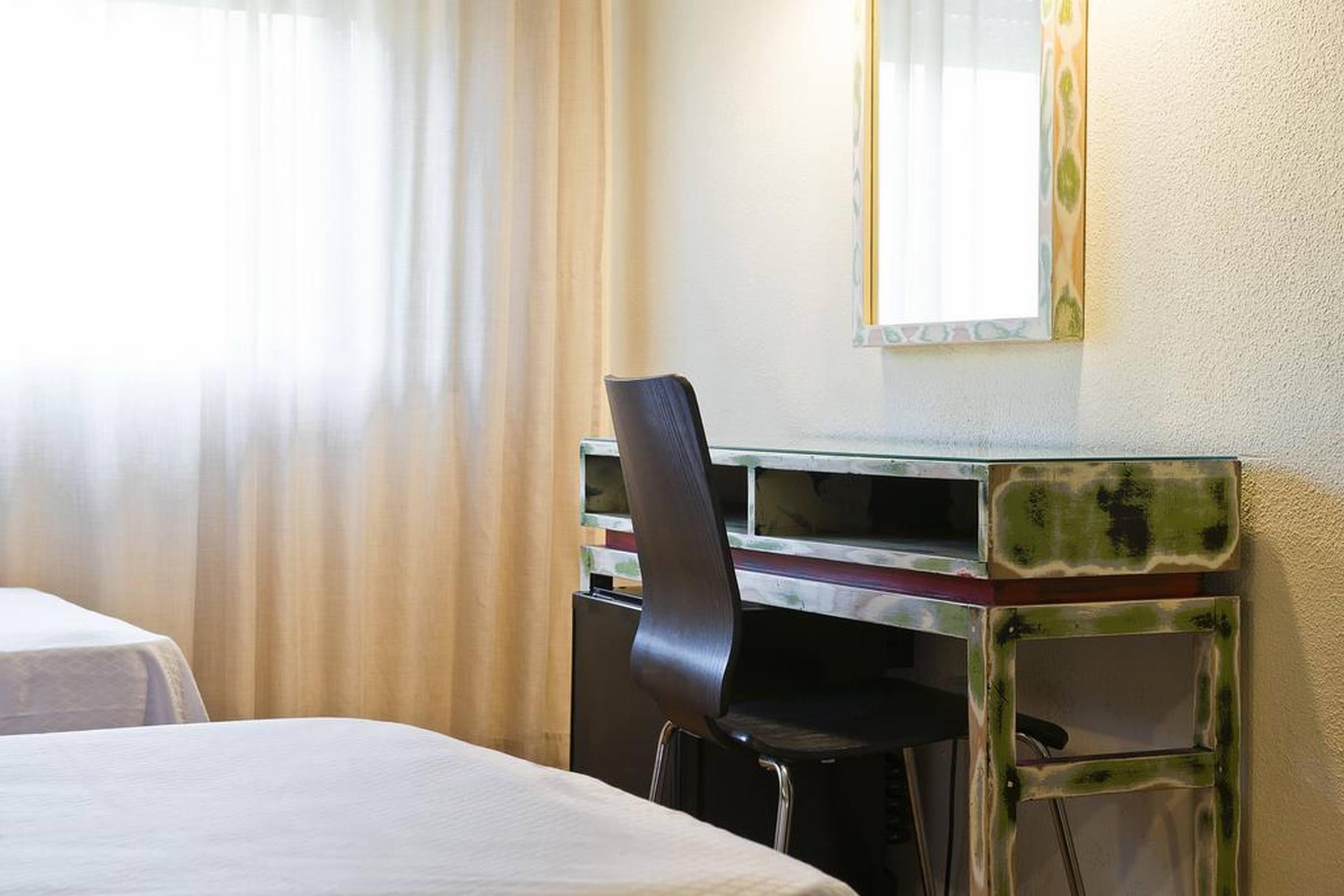 Hrc Hotel Madrid Ngoại thất bức ảnh