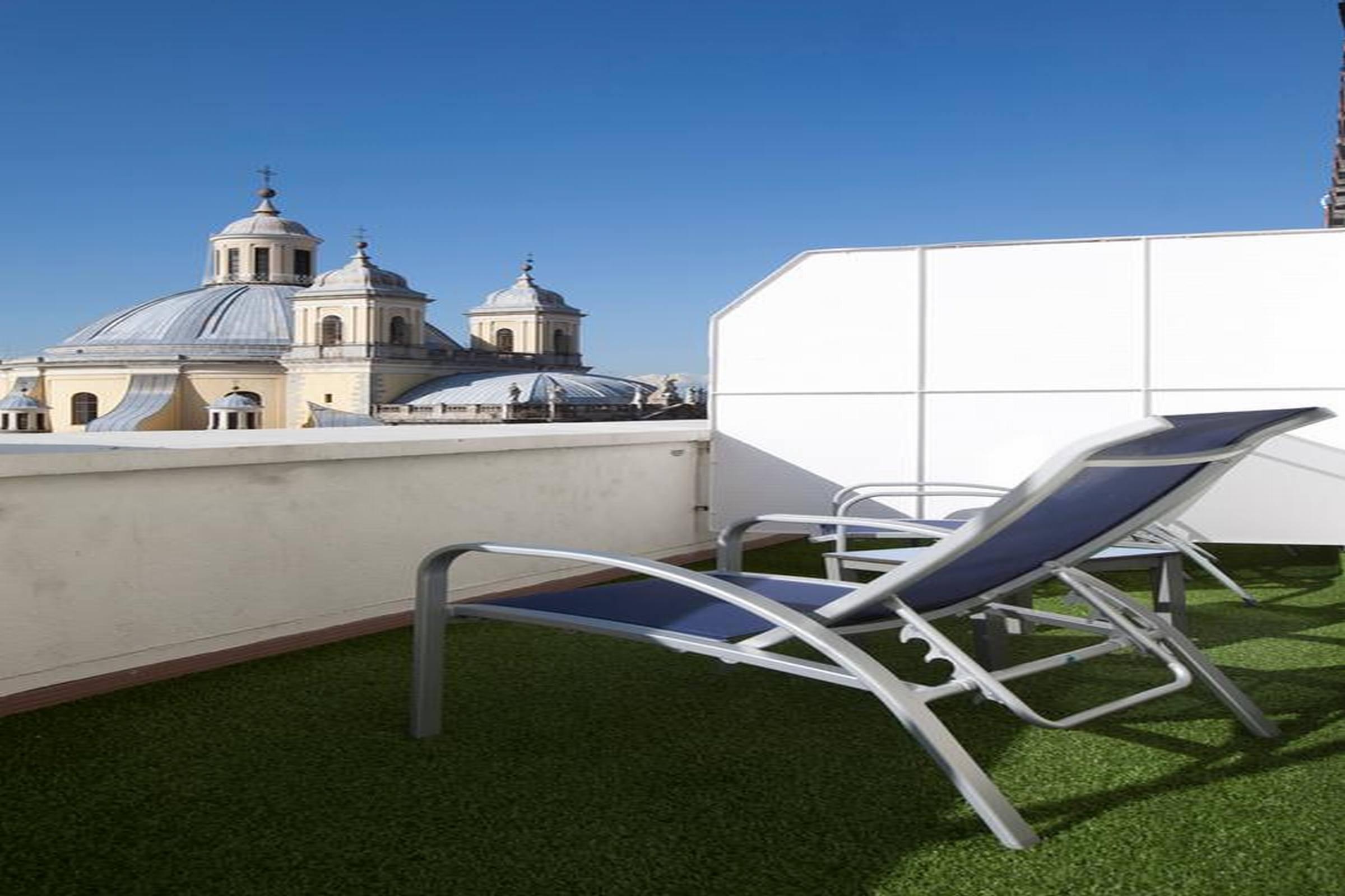 Hrc Hotel Madrid Ngoại thất bức ảnh