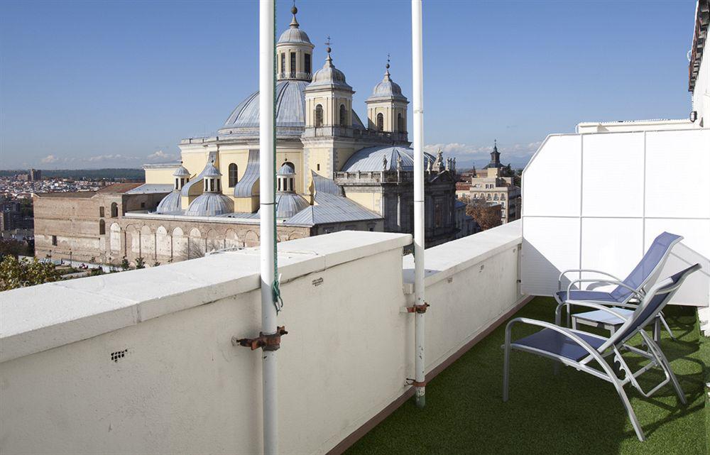 Hrc Hotel Madrid Ngoại thất bức ảnh